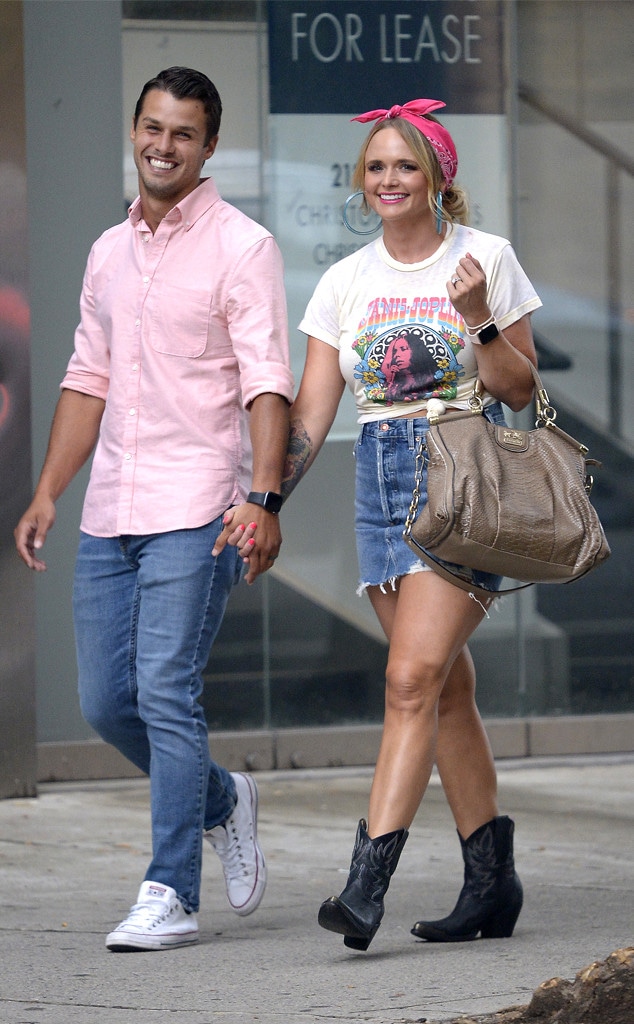 Miranda Lambert Sneaks Up on Shirtless Husband Brendan McLoughlin - E